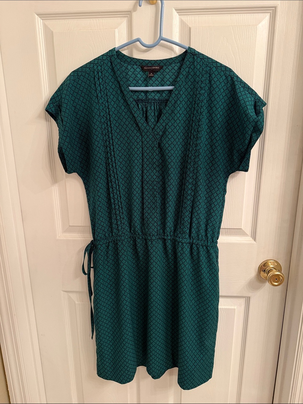 BANANA REPUBLIC Green Navy V Neck Cinch Dress Size Medium
